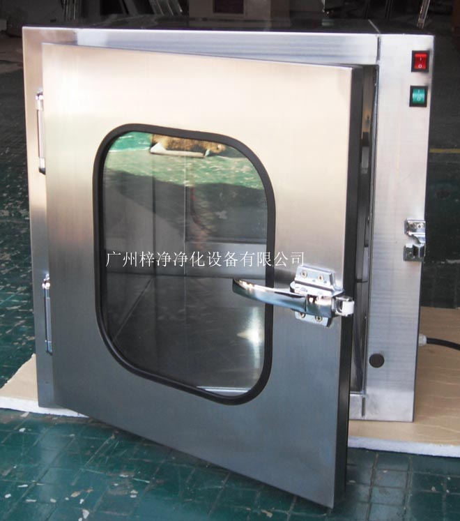 傳遞窗是一種潔凈室的輔助設(shè)備,主要用于潔凈區(qū)與潔凈區(qū)之間、潔凈區(qū)與非潔凈區(qū)之間小件物品的傳遞.