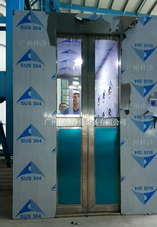 自動(dòng)平移門風(fēng)淋間功能可選自動(dòng)感應(yīng)、手動(dòng)控制兩種。