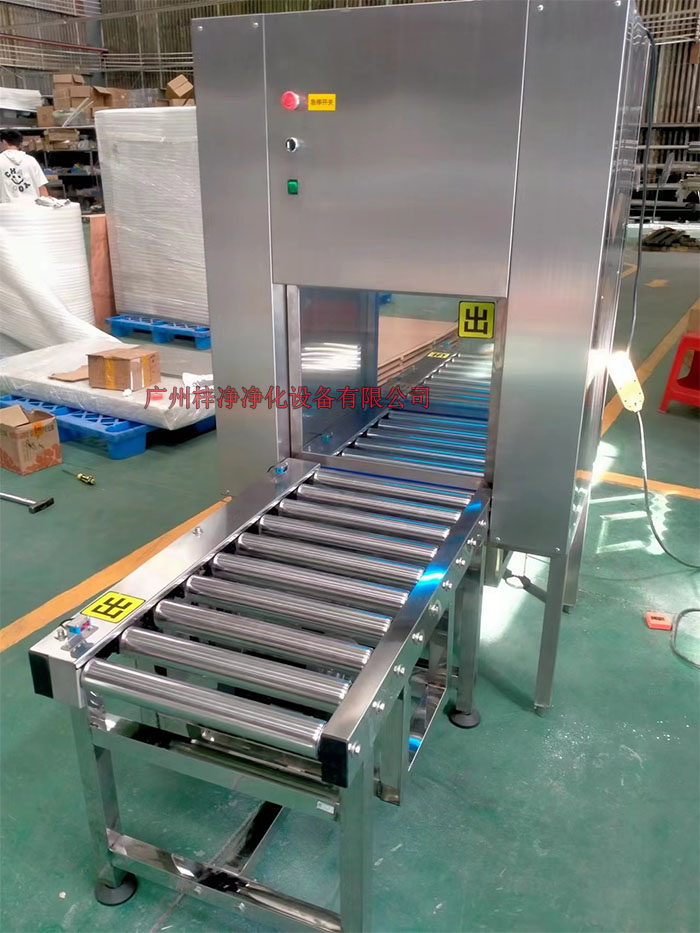 流水輸送線傳遞窗一般要做整個高度才可以，門上面也要固定好。