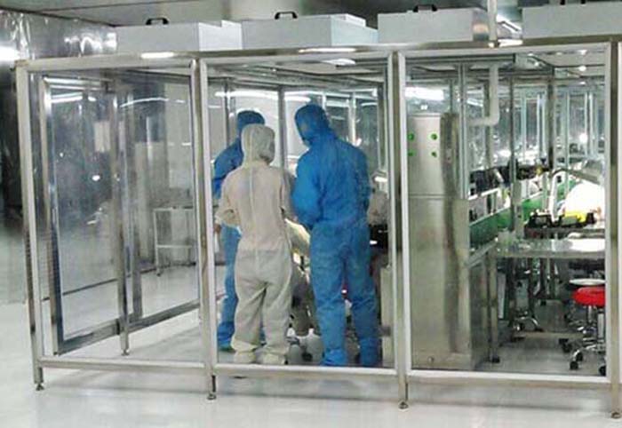 使用潔凈棚時，應(yīng)確保凈化空氣系統(tǒng)正常運行，避免空氣污染。